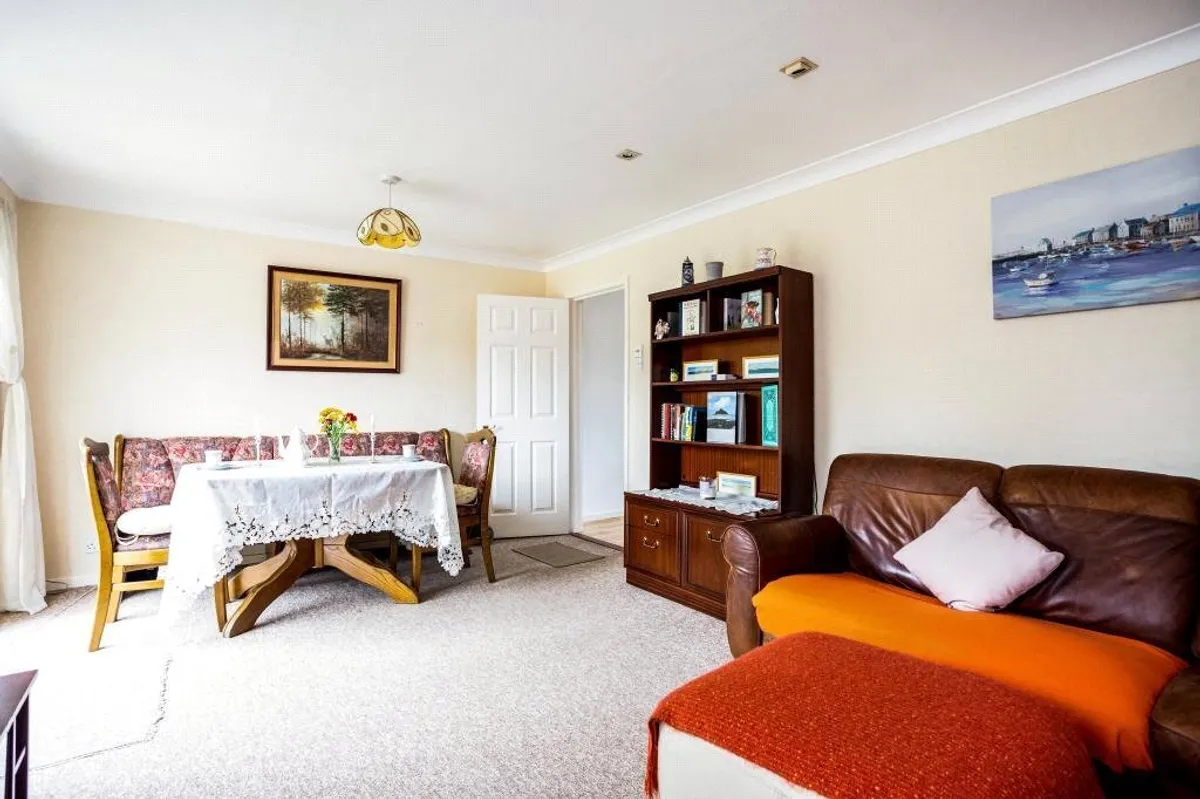 Kestrel Road, Kempshott, Basingstoke, RG22