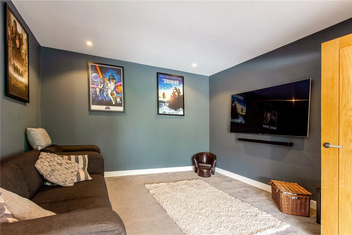Coopers Lane, Bramley, RG26