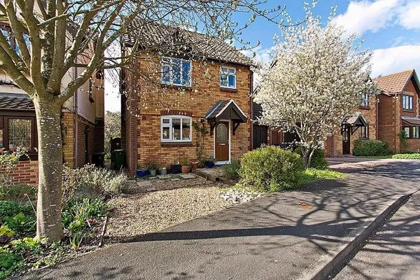 Meadow Rise, North Waltham, Basingstoke, RG25