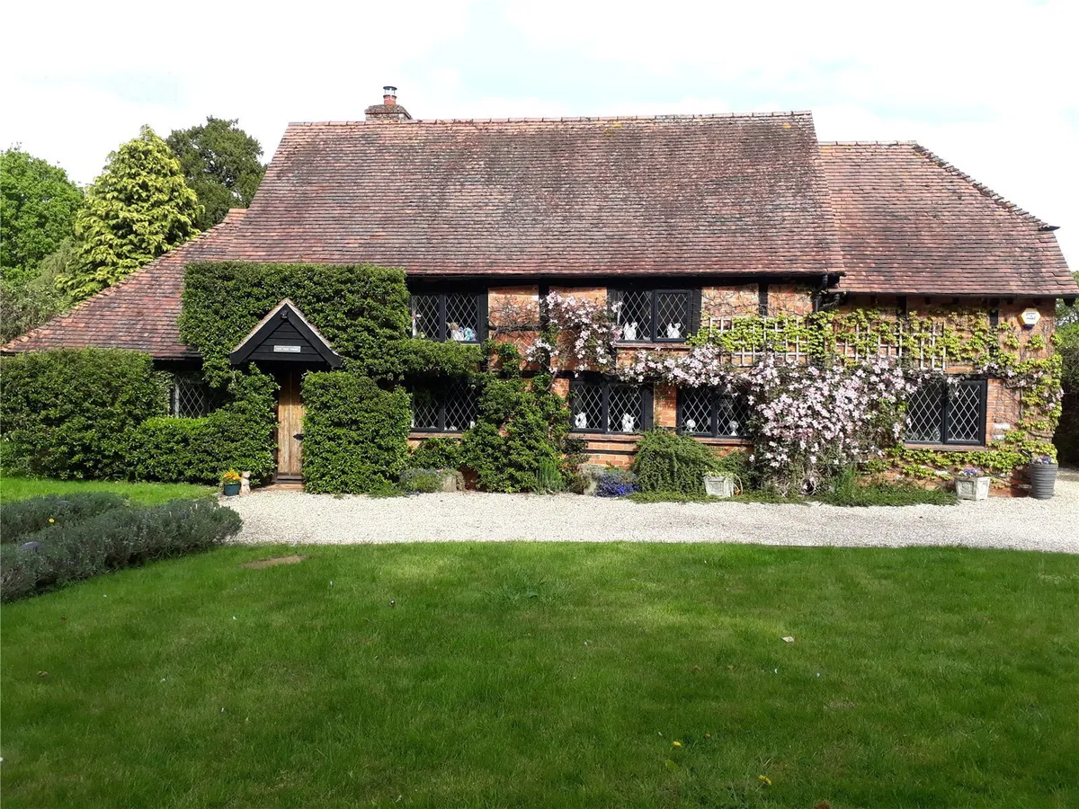 Yew Tree House, Monk Sherborne, RG26