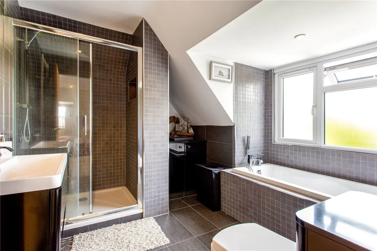 Coopers Lane, Bramley, RG26