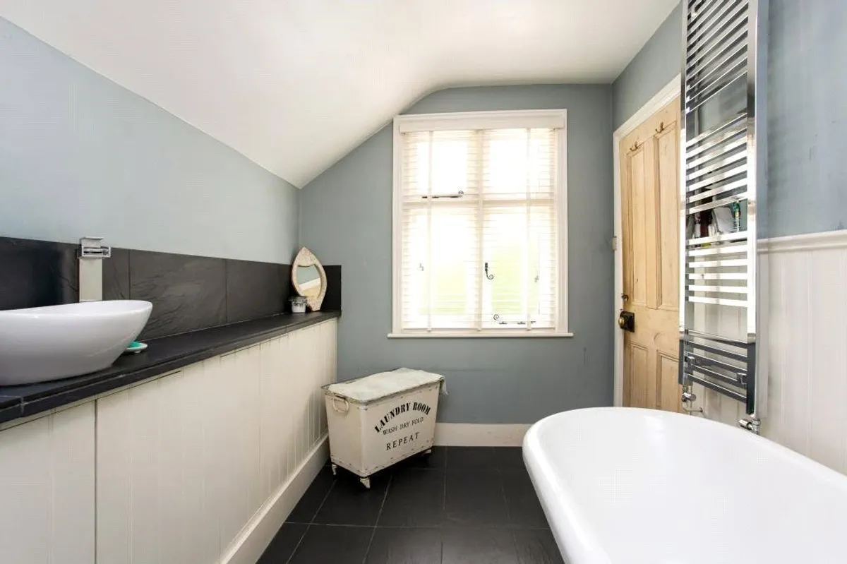 Sherfield Road, Bramley, RG26