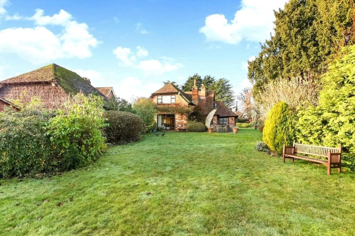 Yew Tree House, Monk Sherborne, RG26