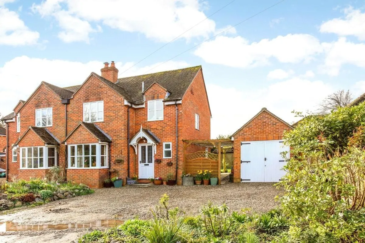 Hollyhock Cottage, Silchester, RG7