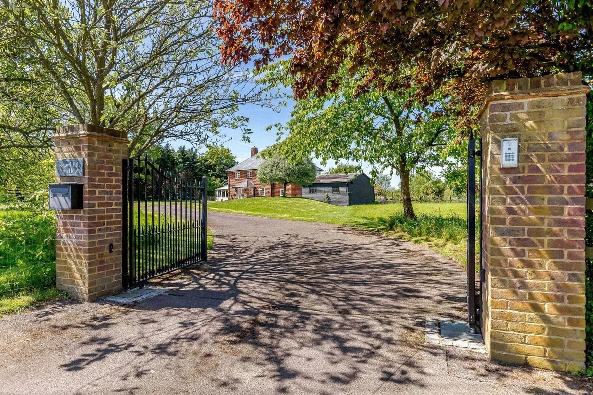Knowl Hill, Kingsclere, RG20