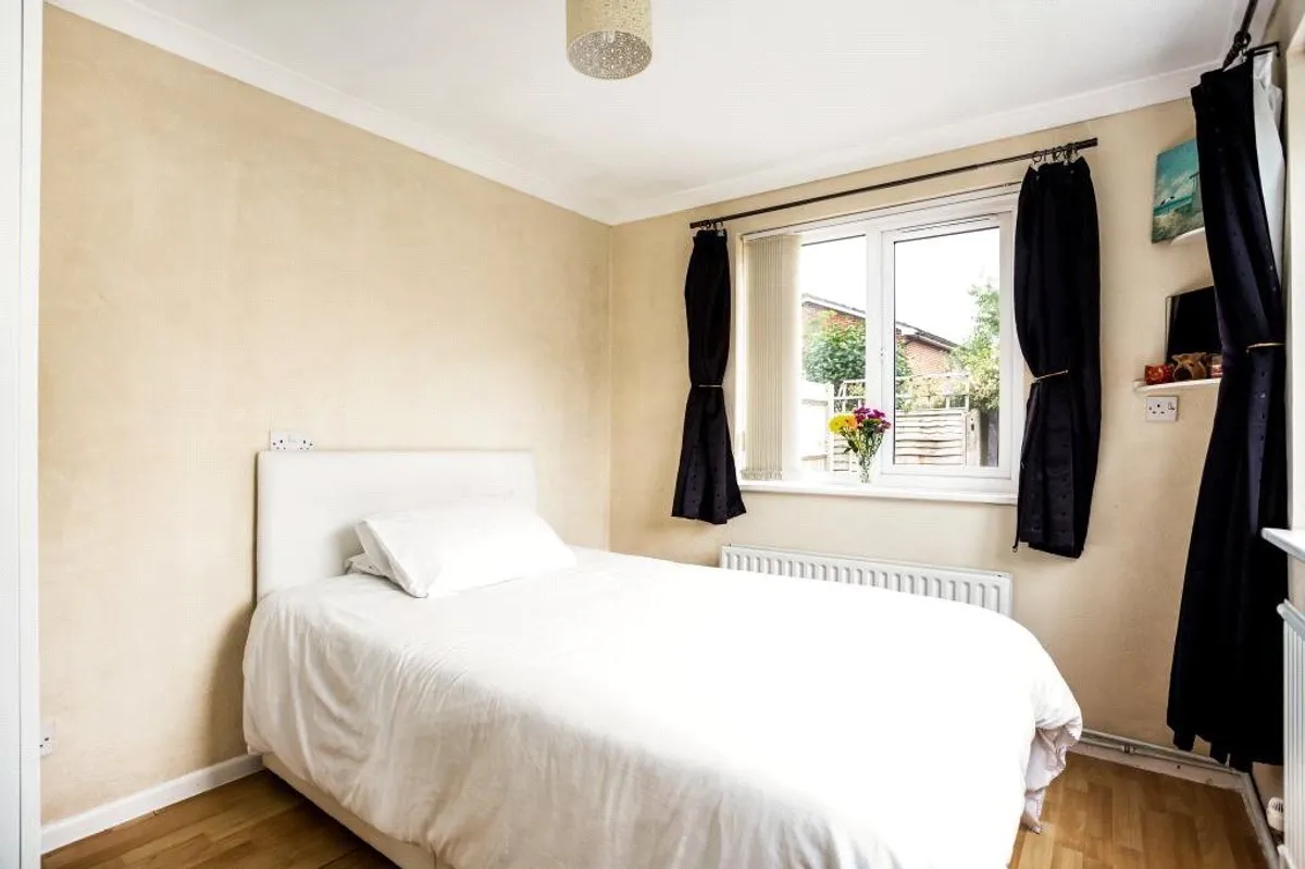 Kestrel Road, Kempshott, Basingstoke, RG22