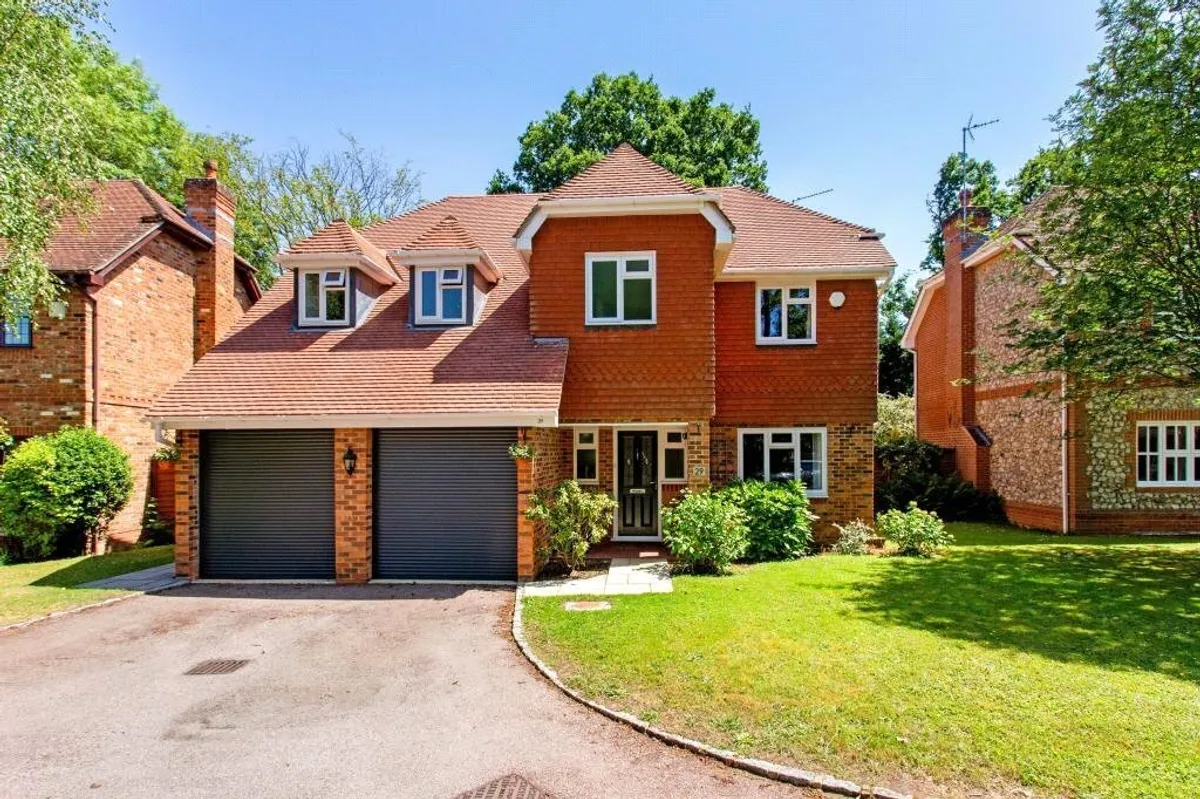 Pound Meadow, Sherfield On Loddon, Hook, RG27