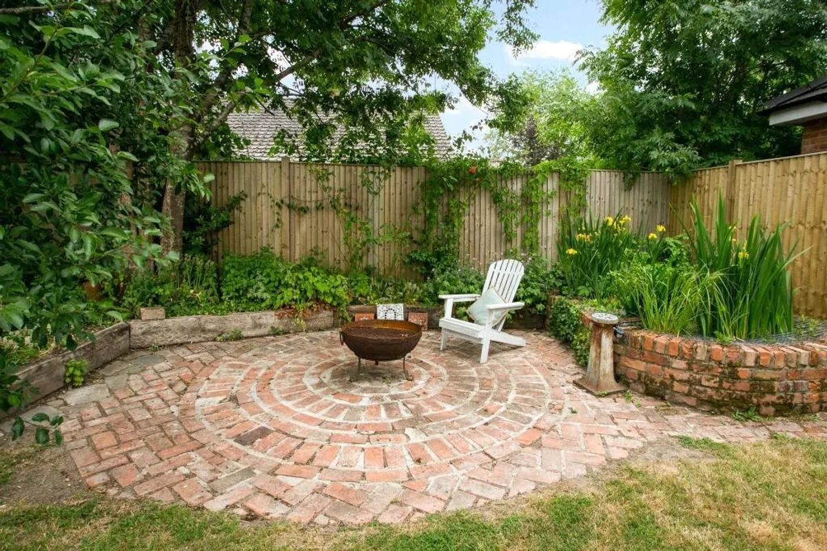 Sherfield Road, Bramley, RG26