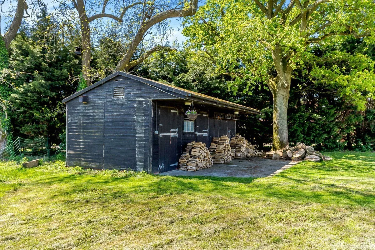 Knowl Hill, Kingsclere, RG20