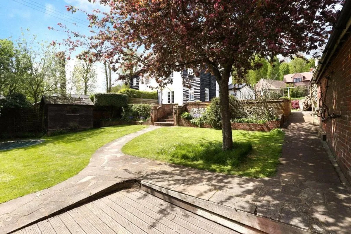 Ash Park Cottage, Steventon, RG25