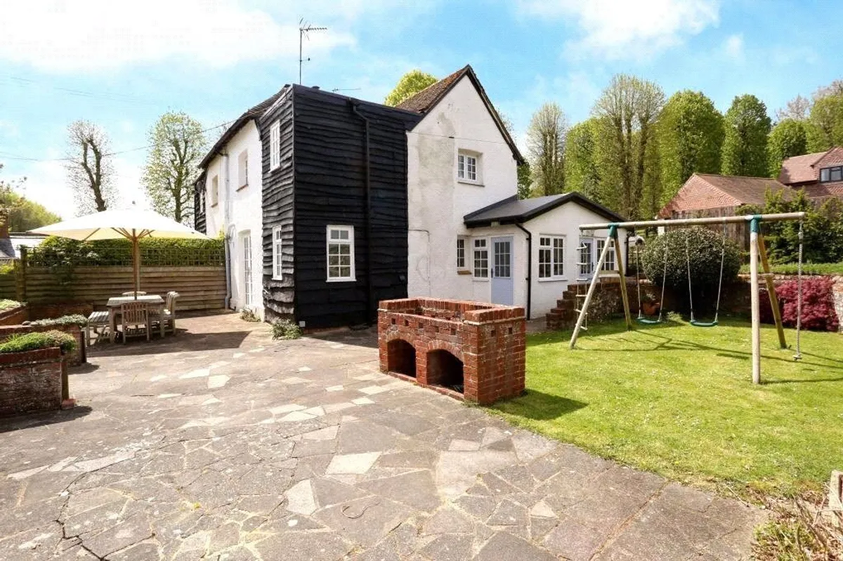 Ash Park Cottage, Steventon, RG25