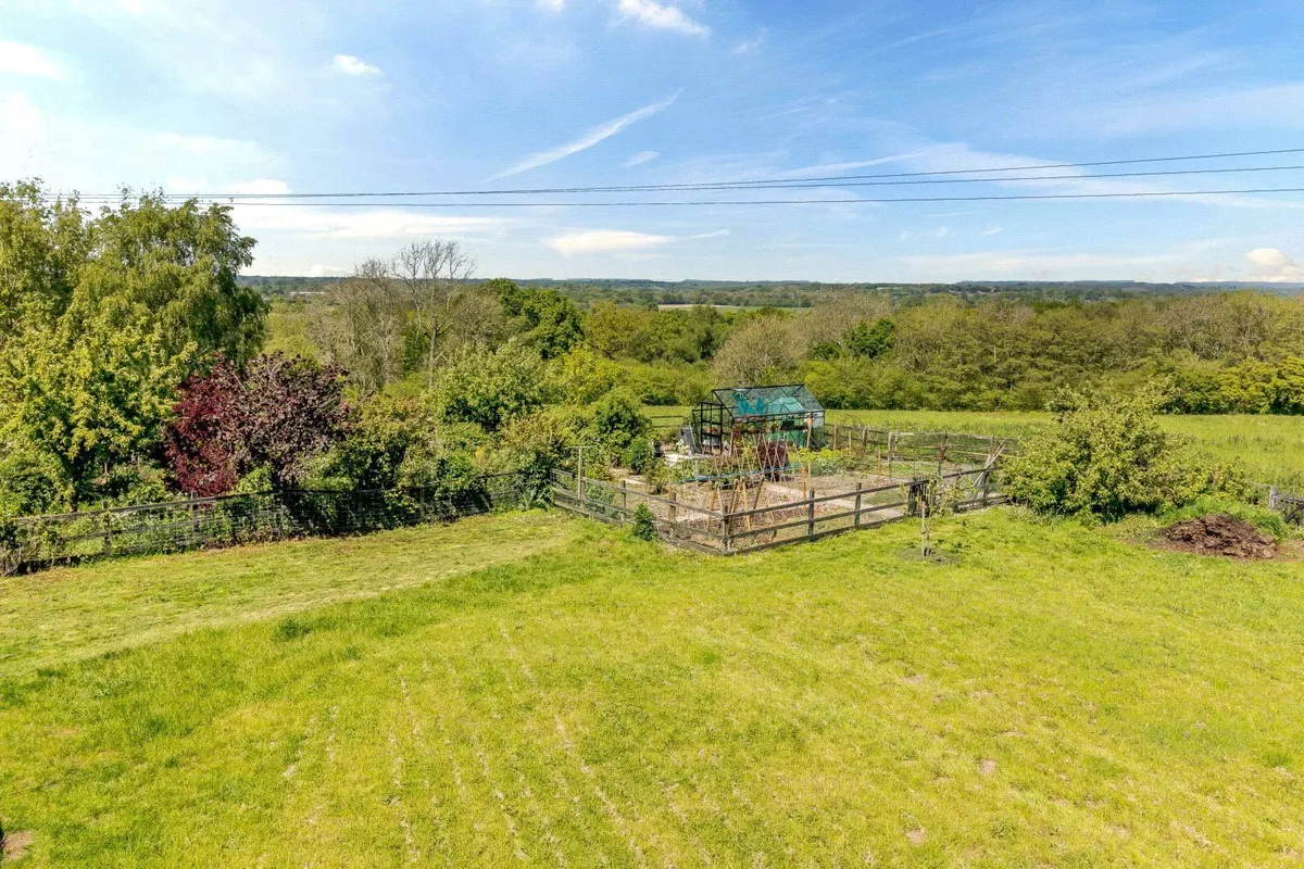 Knowl Hill, Kingsclere, RG20