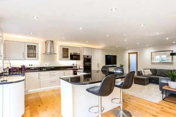 Meitner Close, Bramley, RG26