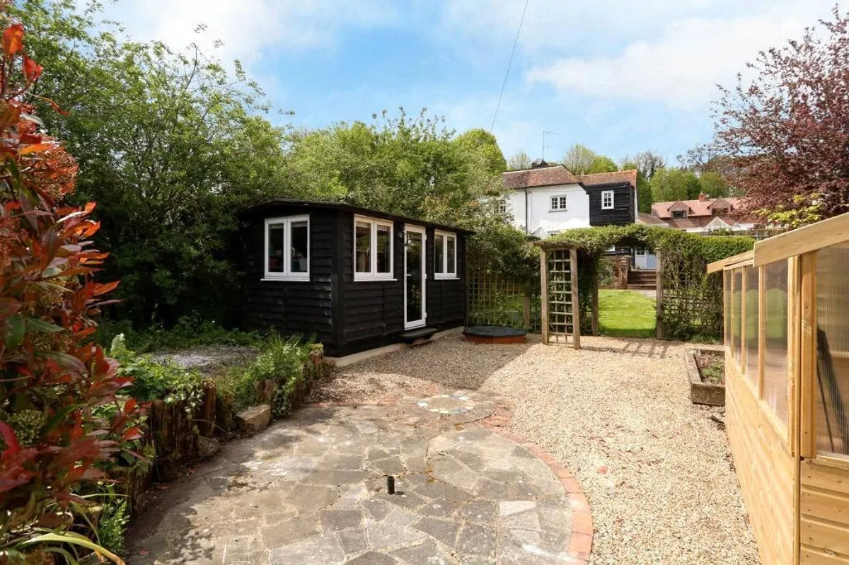 Ash Park Cottage, Steventon, RG25