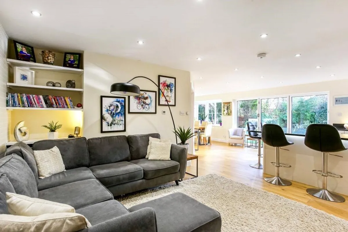 Meitner Close, Bramley, RG26
