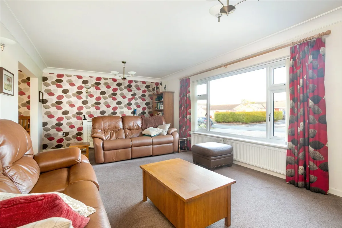 Hoopers Way, Oakley, RG23