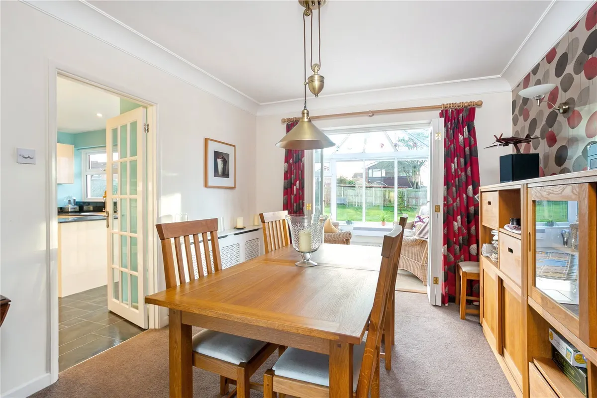Hoopers Way, Oakley, RG23