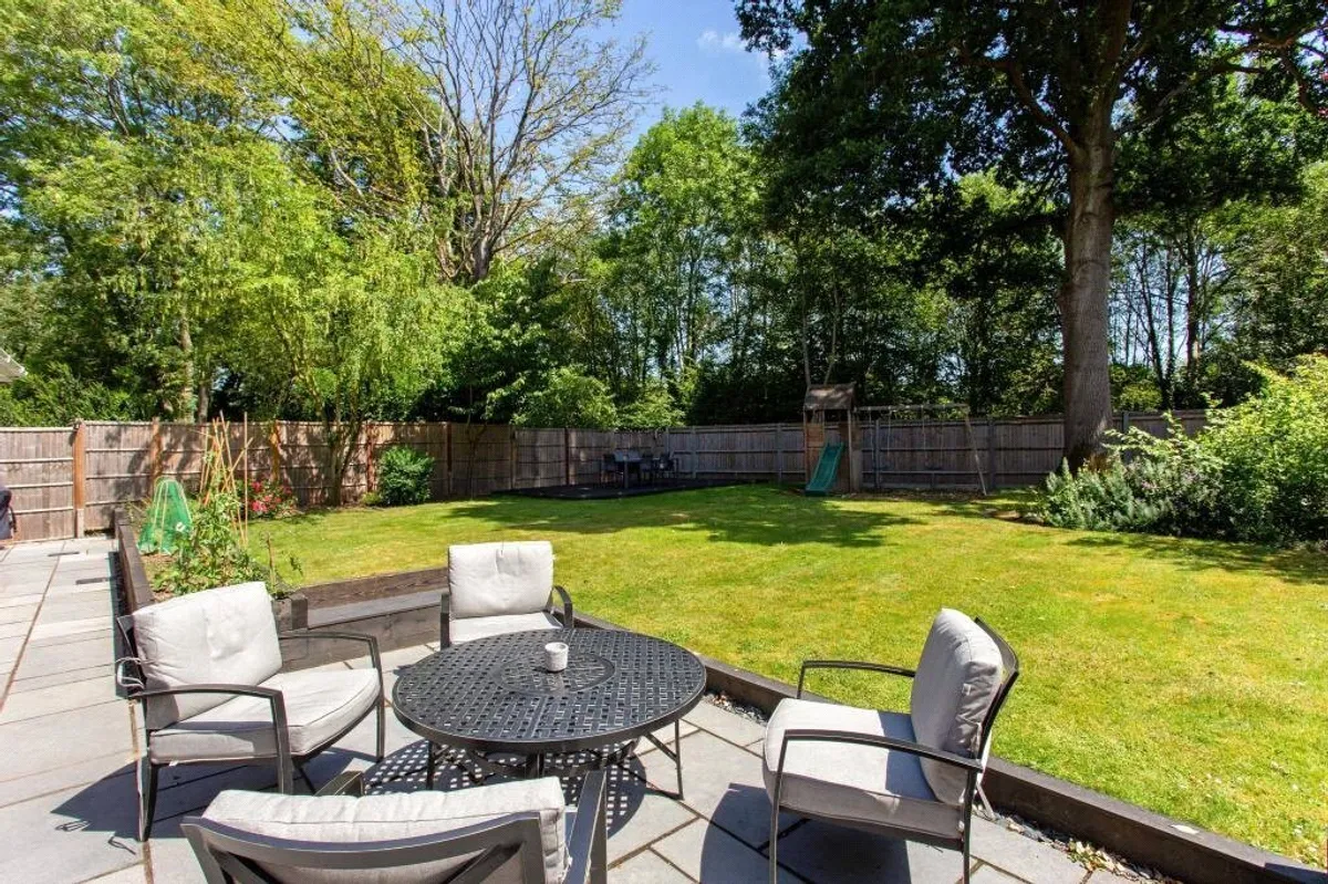 Pound Meadow, Sherfield On Loddon, Hook, RG27