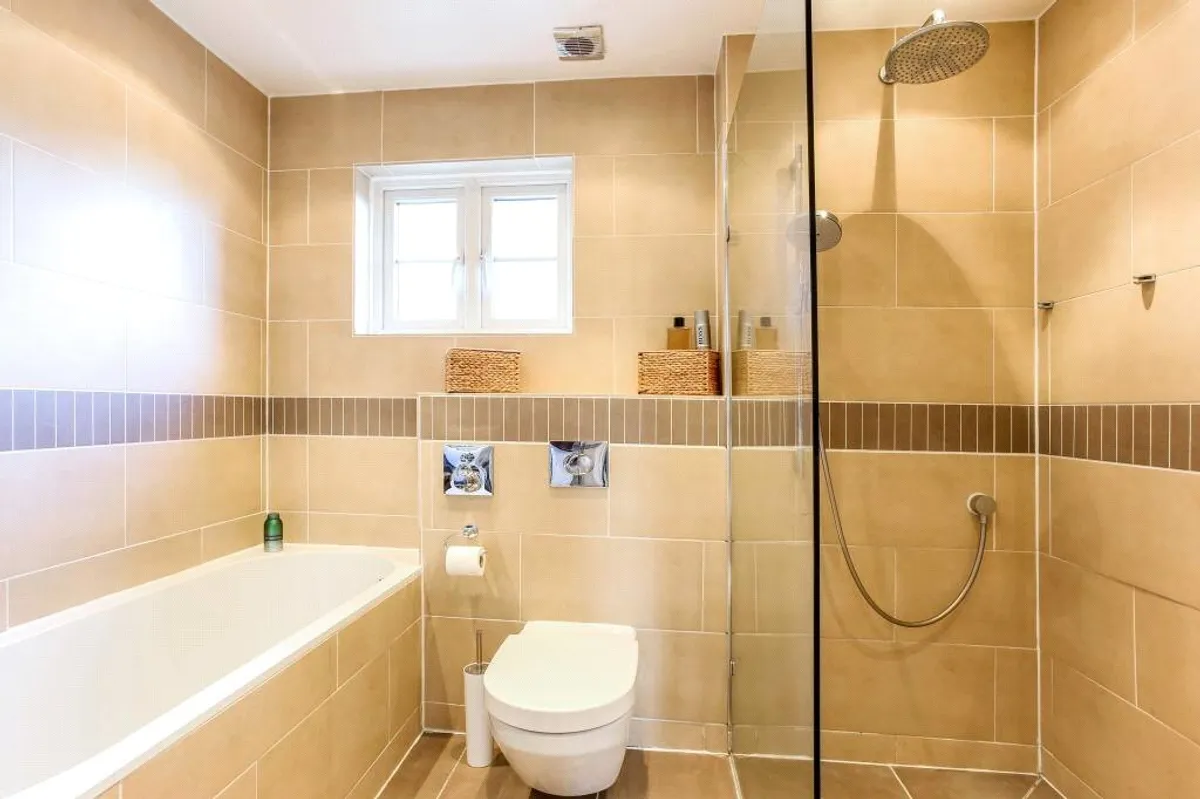 Meitner Close, Bramley, RG26