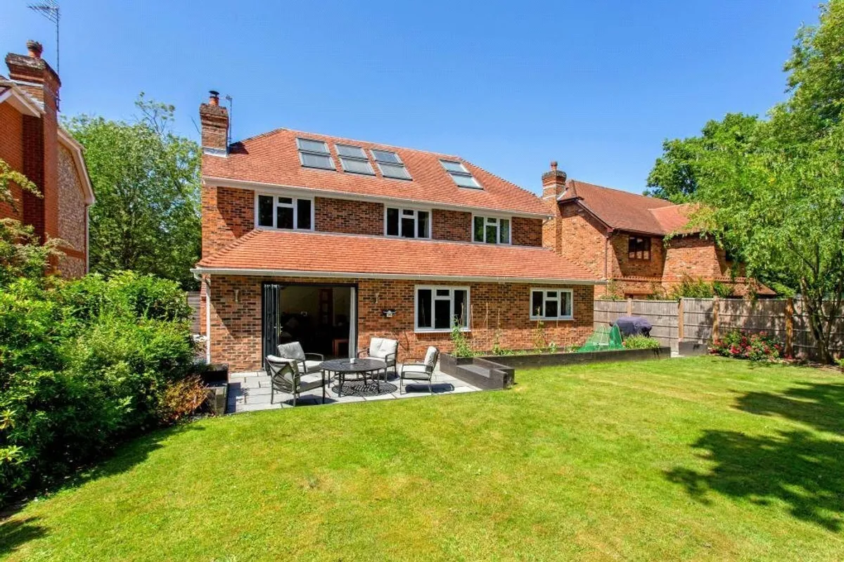 Pound Meadow, Sherfield On Loddon, Hook, RG27