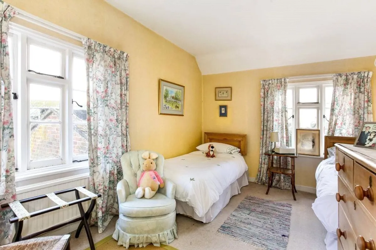 Olivers Lane, Bramley, RG26