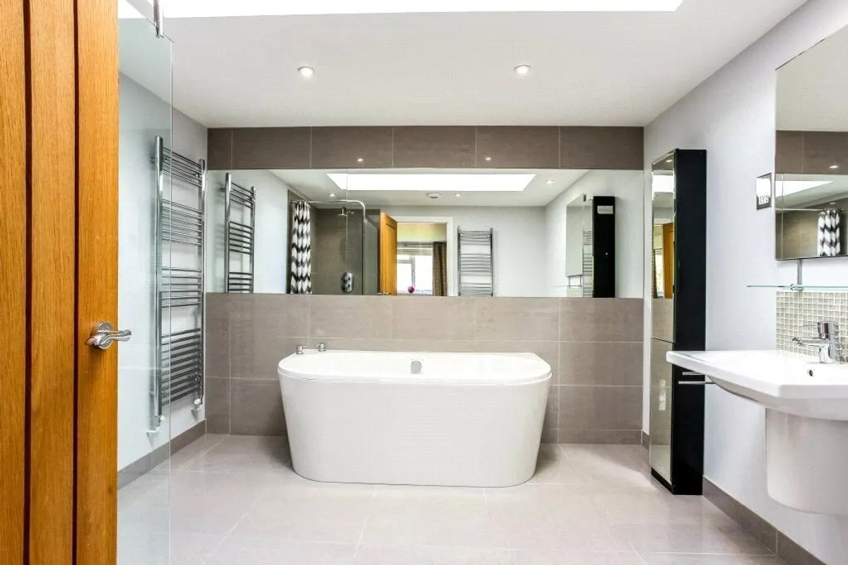 Avondale, New Road, Pamber Green, RG26