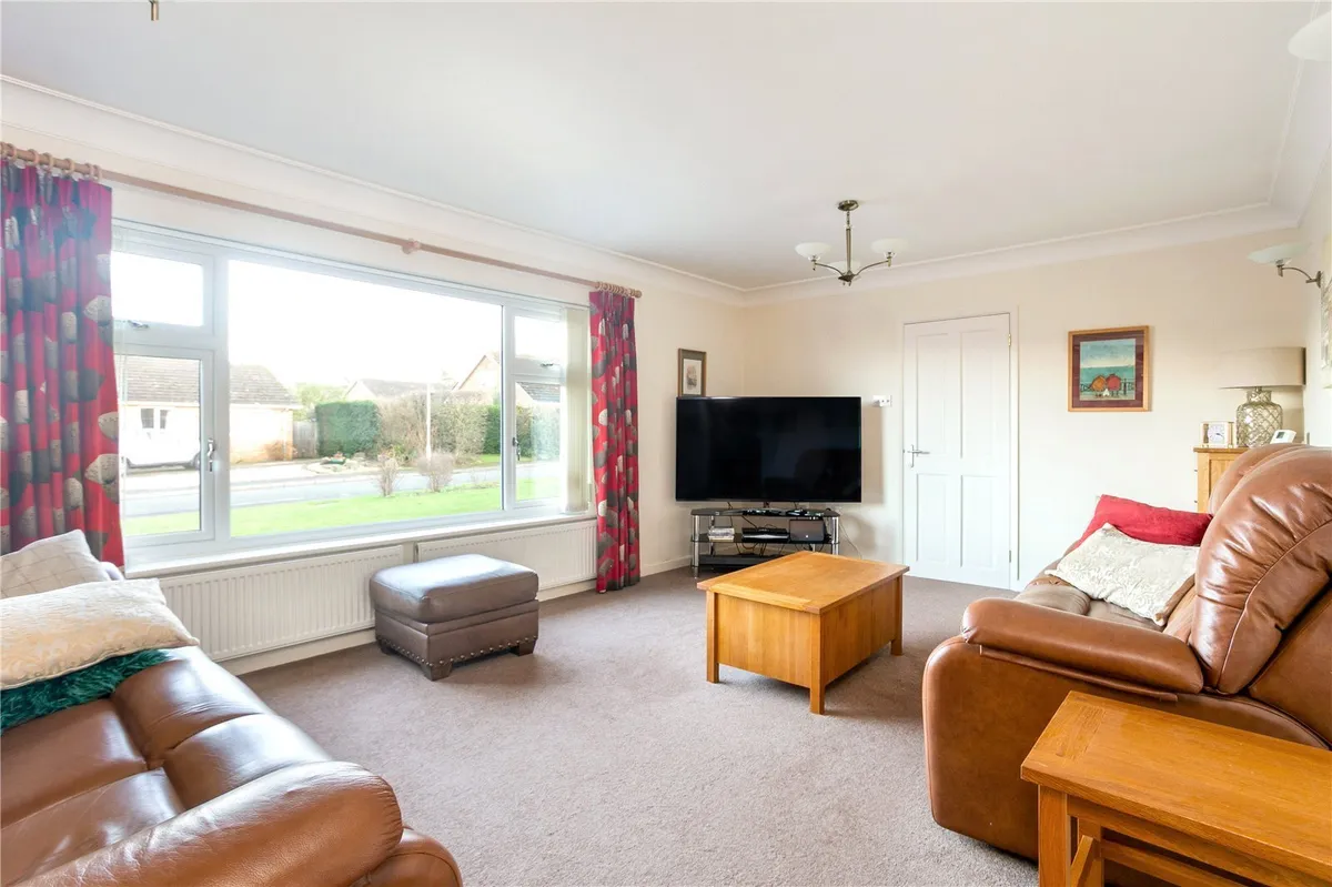 Hoopers Way, Oakley, RG23
