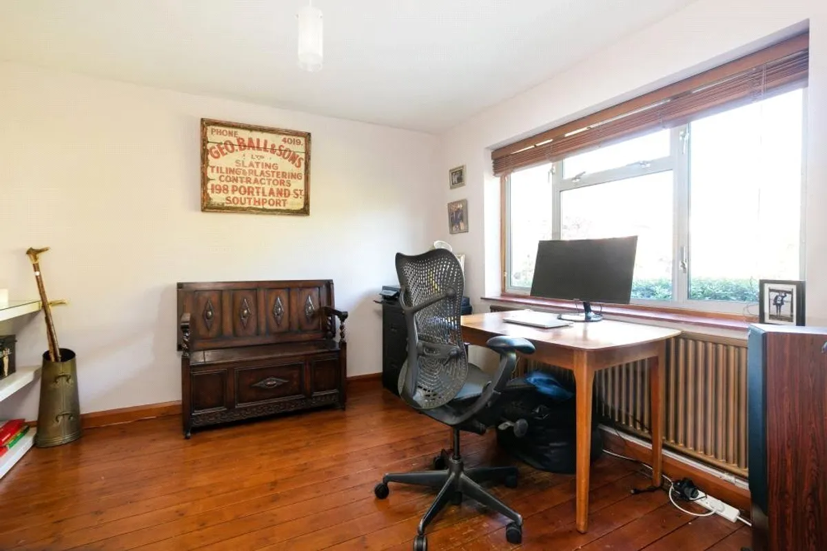 Northfield Road, Sherfield-On-Loddon, Hook, RG27