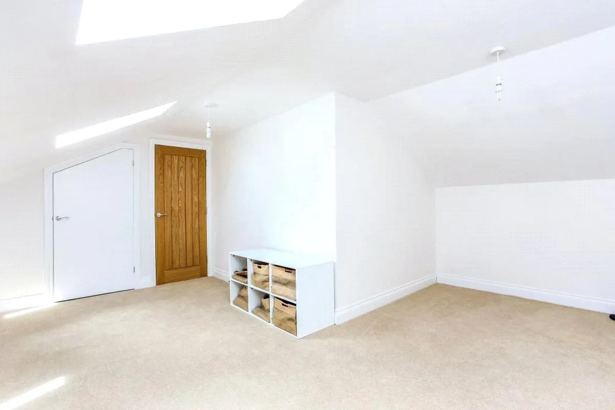 Avondale, New Road, Pamber Green, RG26