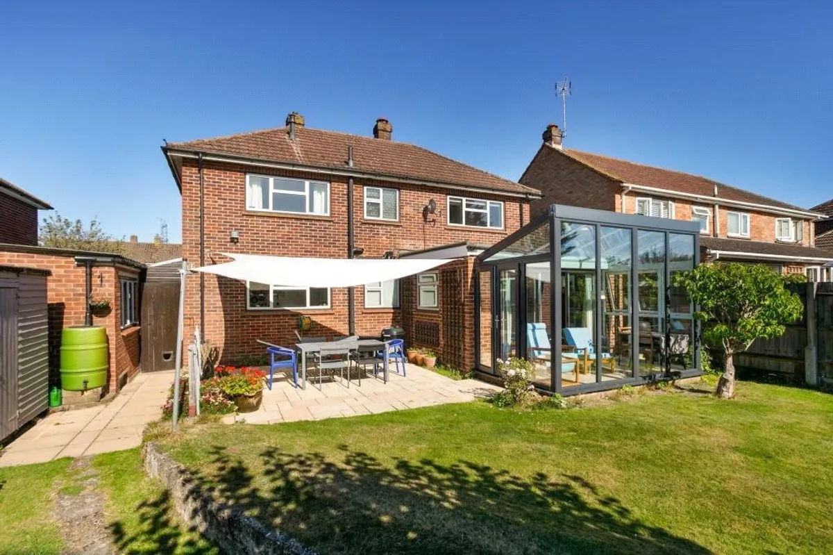 Northfield Road, Sherfield-On-Loddon, Hook, RG27