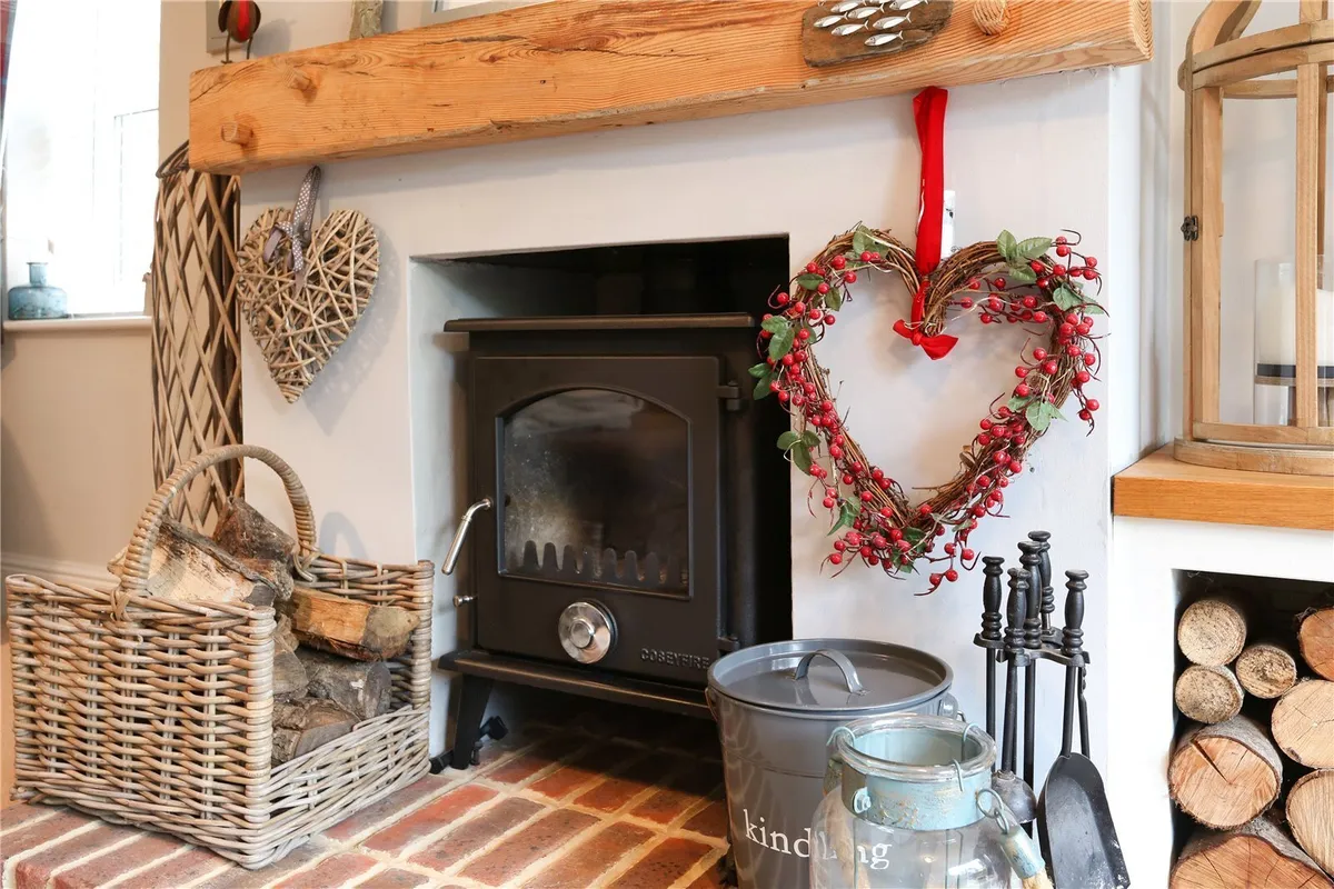 Southlea, Cliddesden, Basingstoke, RG25