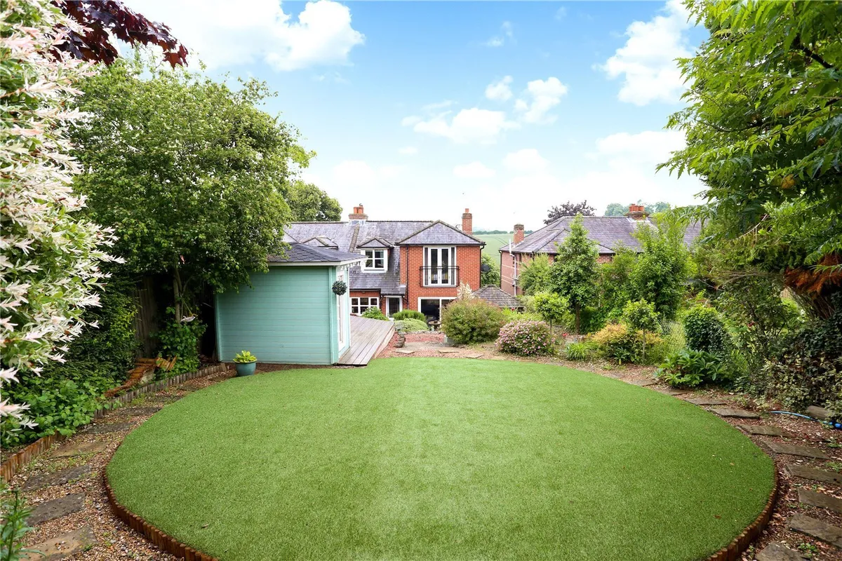 Southlea, Cliddesden, Basingstoke, RG25