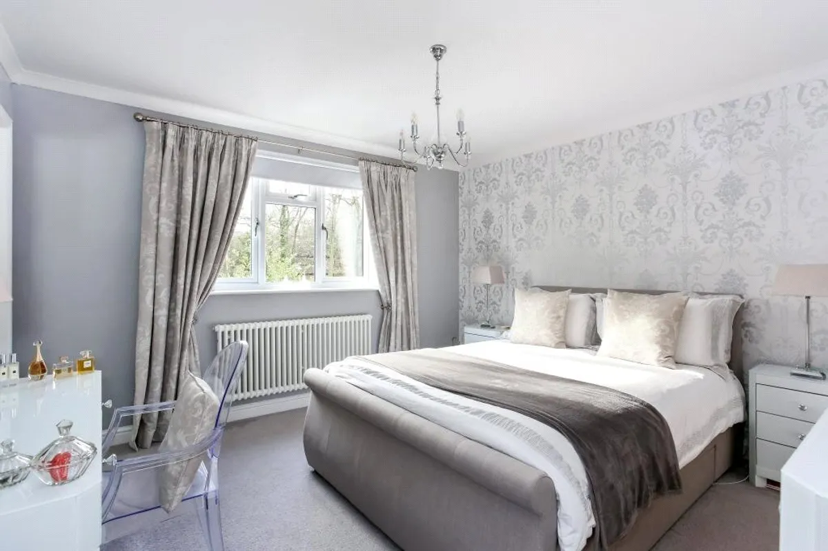 Reading Road, Chineham, Basingstoke, RG24