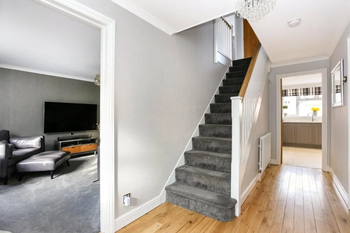 Reading Road, Chineham, Basingstoke, RG24