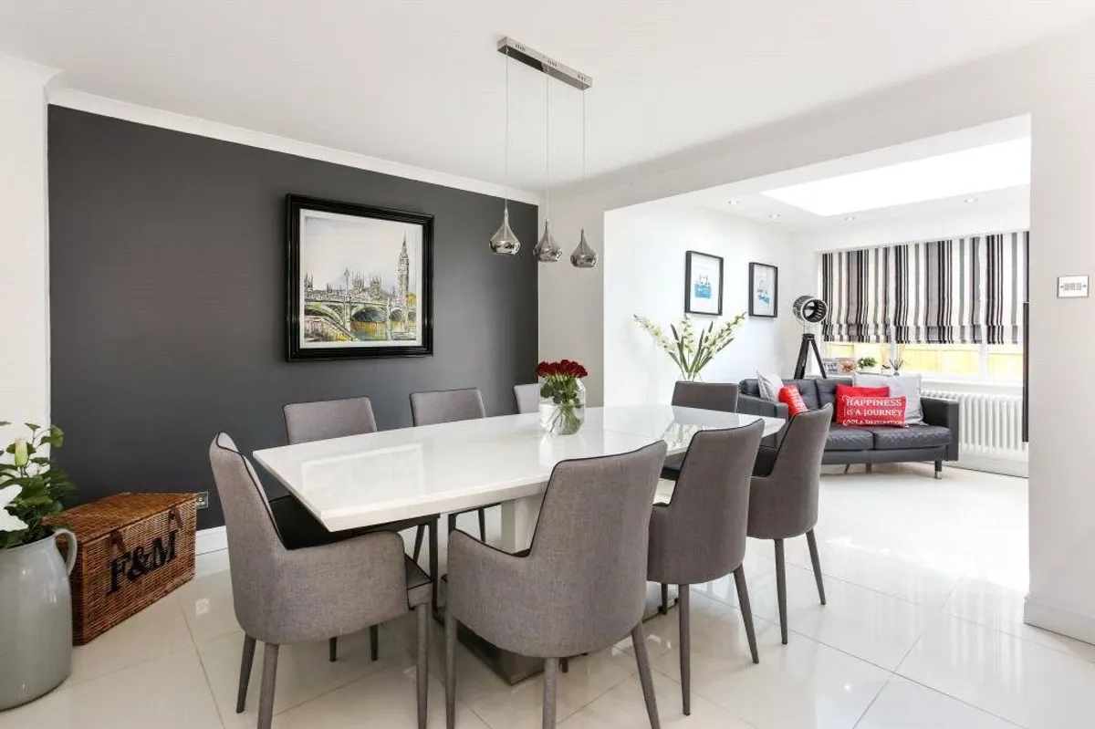 Reading Road, Chineham, Basingstoke, RG24