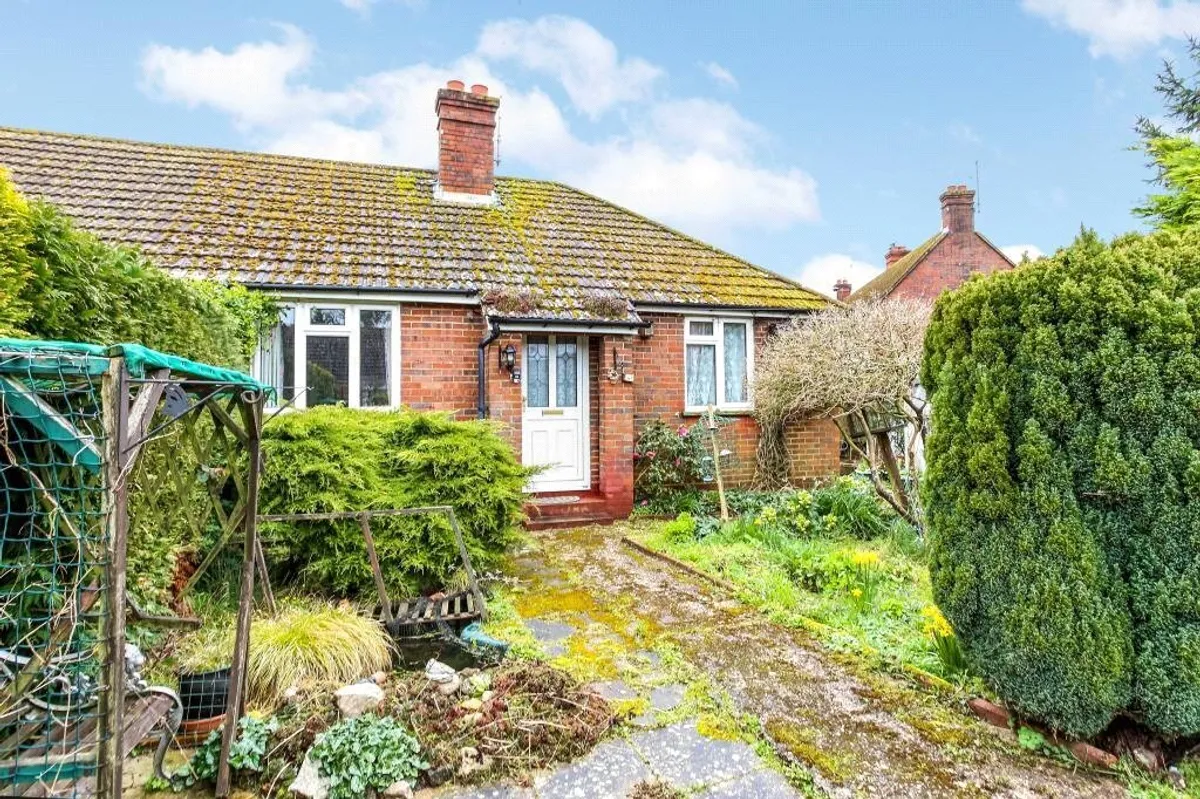 Hound Green Close, Mattingley, RG27