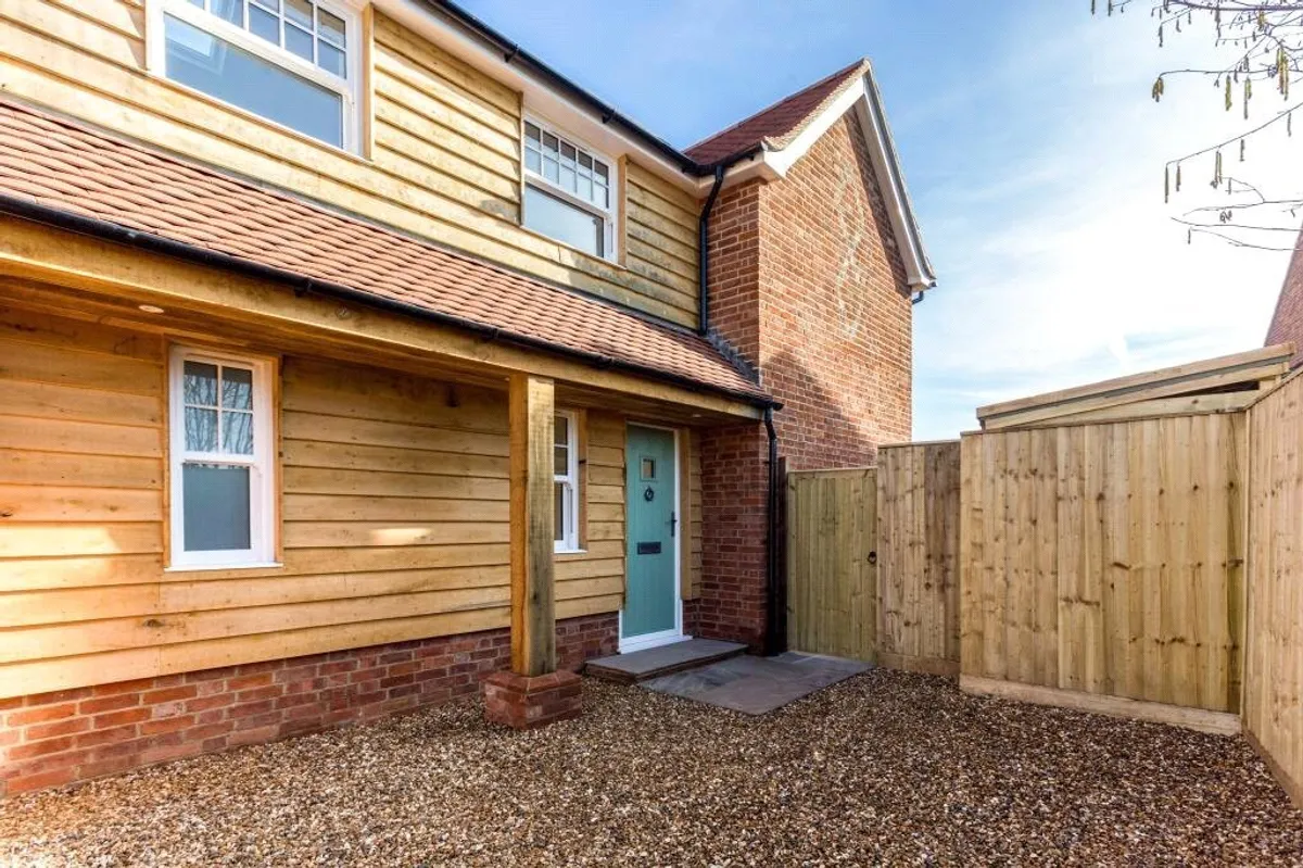 Clappsgate Road, Pamber Heath, Tadley, RG26
