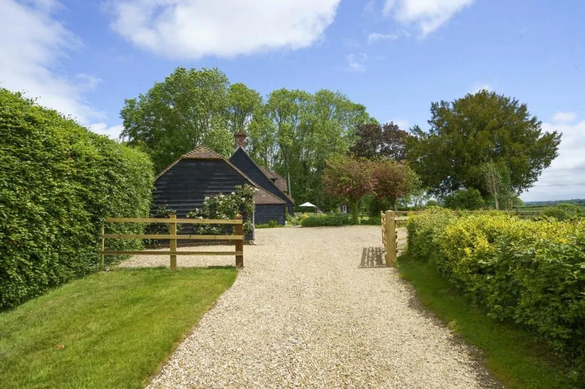 Tile Barn, Herriard, RG25