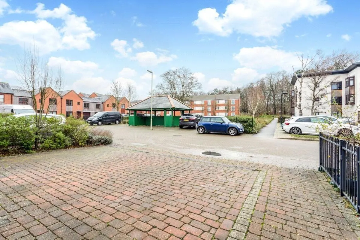 Canadian Way, Basingstoke, RG24