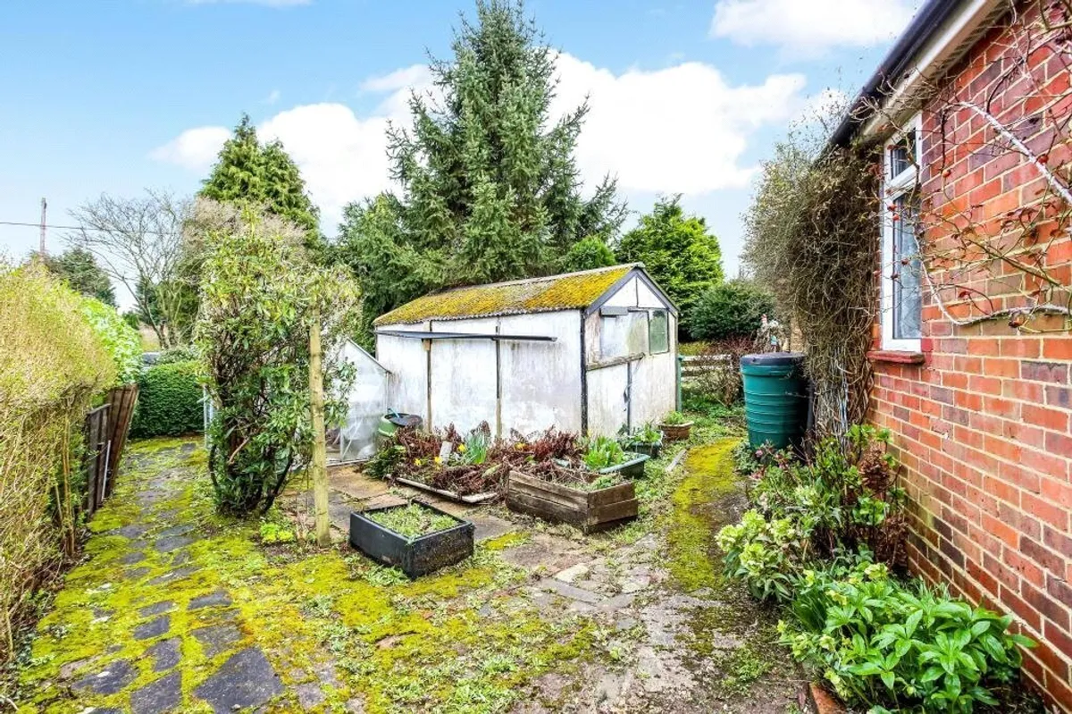 Hound Green Close, Mattingley, RG27