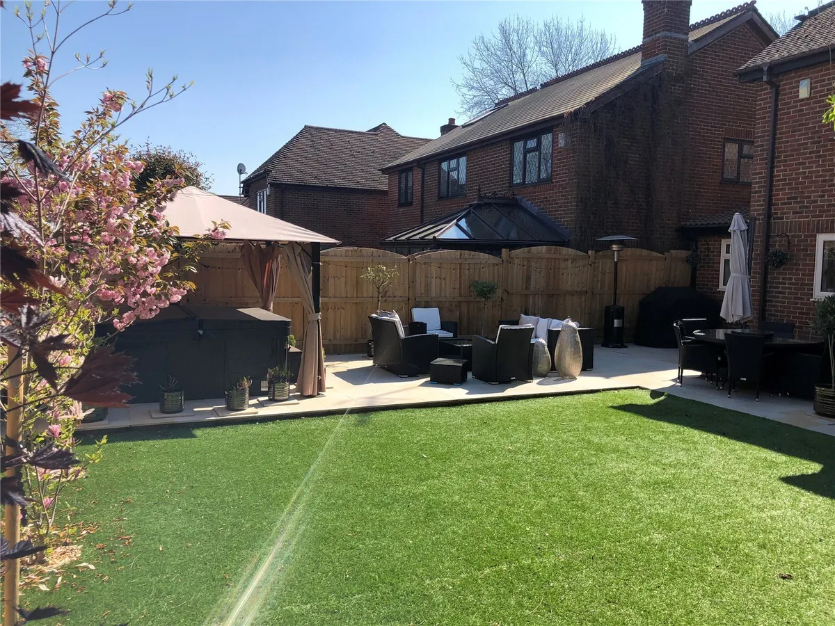 Reading Road, Chineham, Basingstoke, RG24