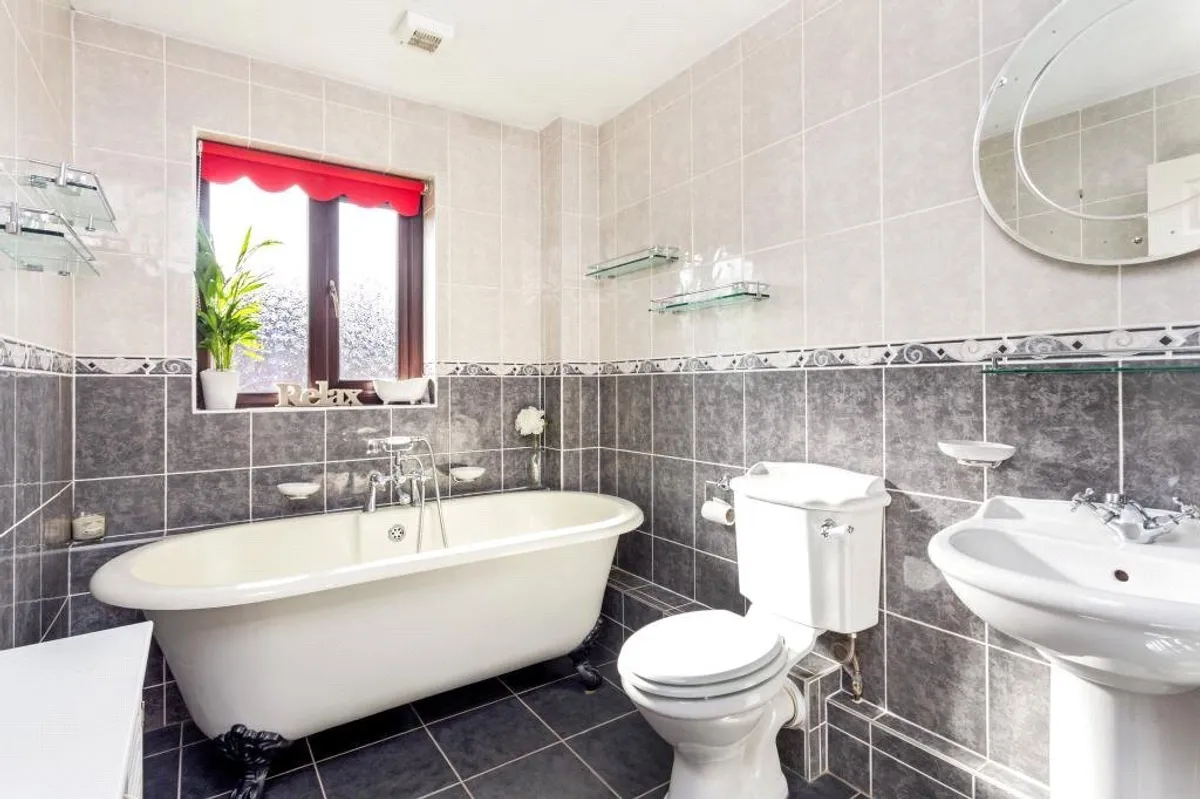 Burydown Mead, North Waltham, Basingstoke, RG25