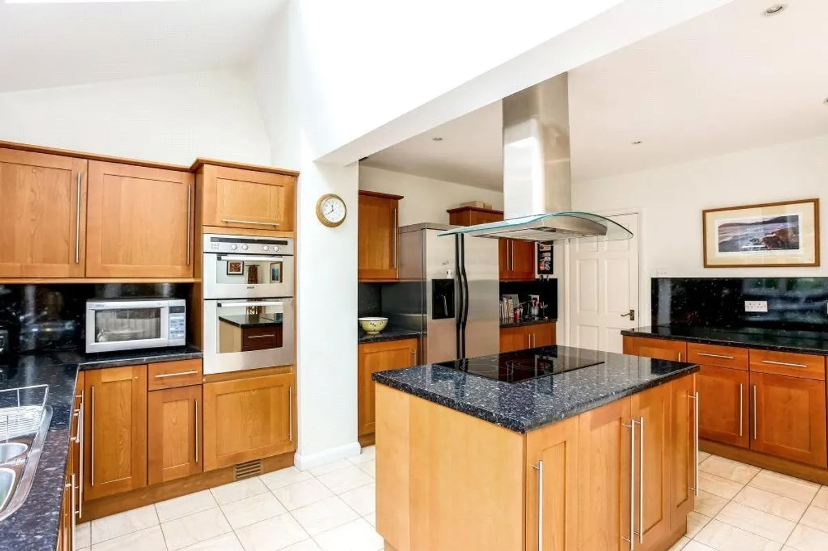 St Michaels Close, North Waltham, Basingstoke, RG25