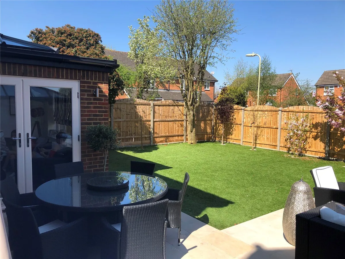 Reading Road, Chineham, Basingstoke, RG24