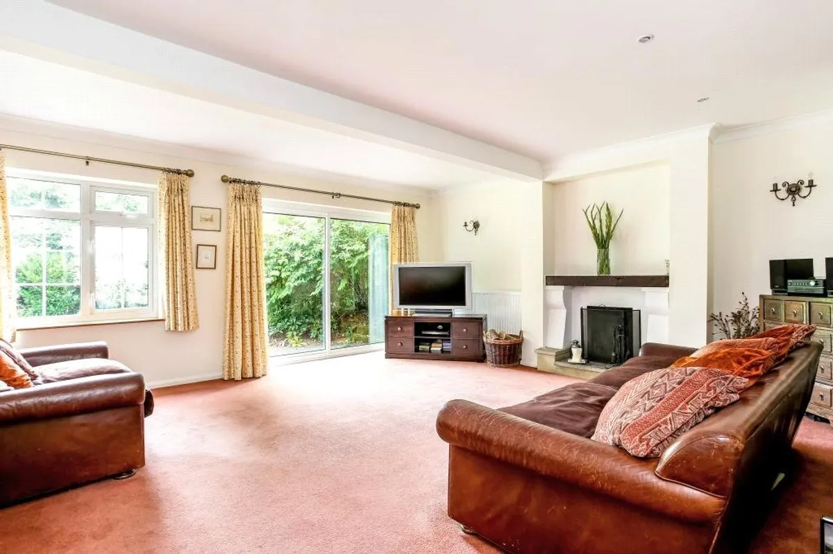 St Michaels Close, North Waltham, Basingstoke, RG25