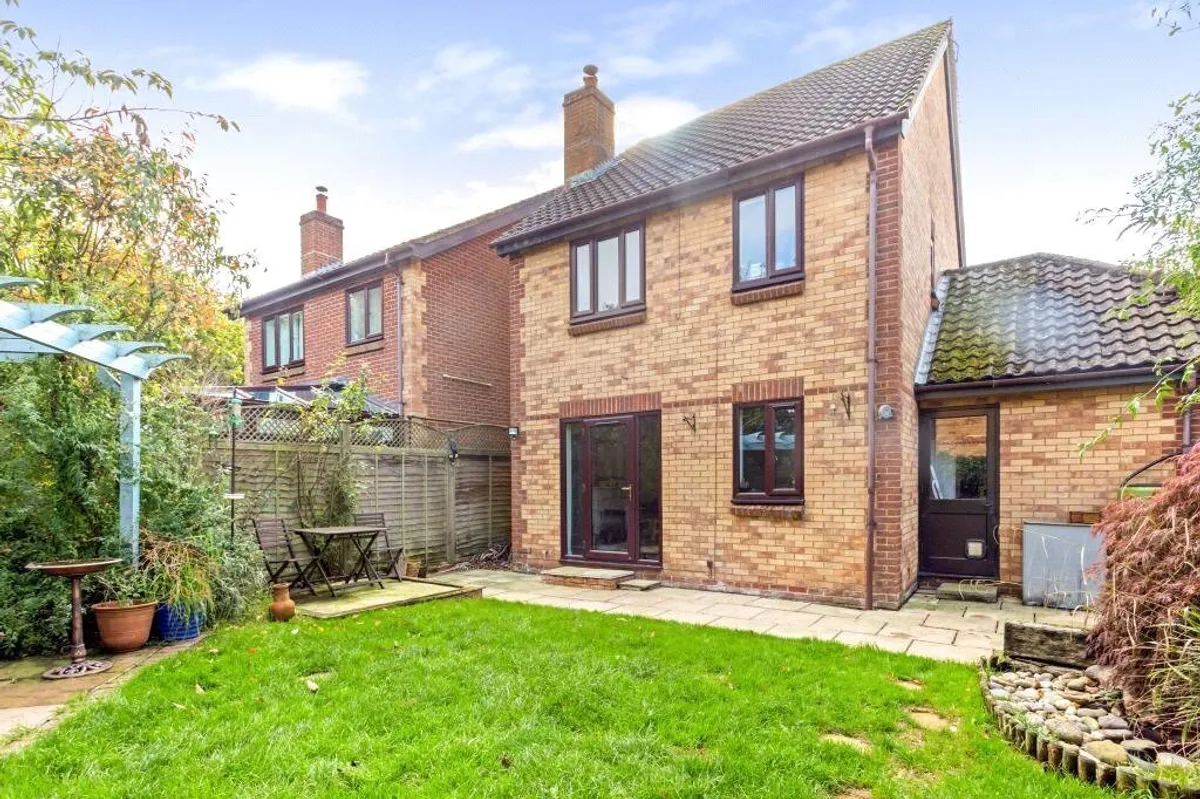 Burydown Mead, North Waltham, Basingstoke, RG25