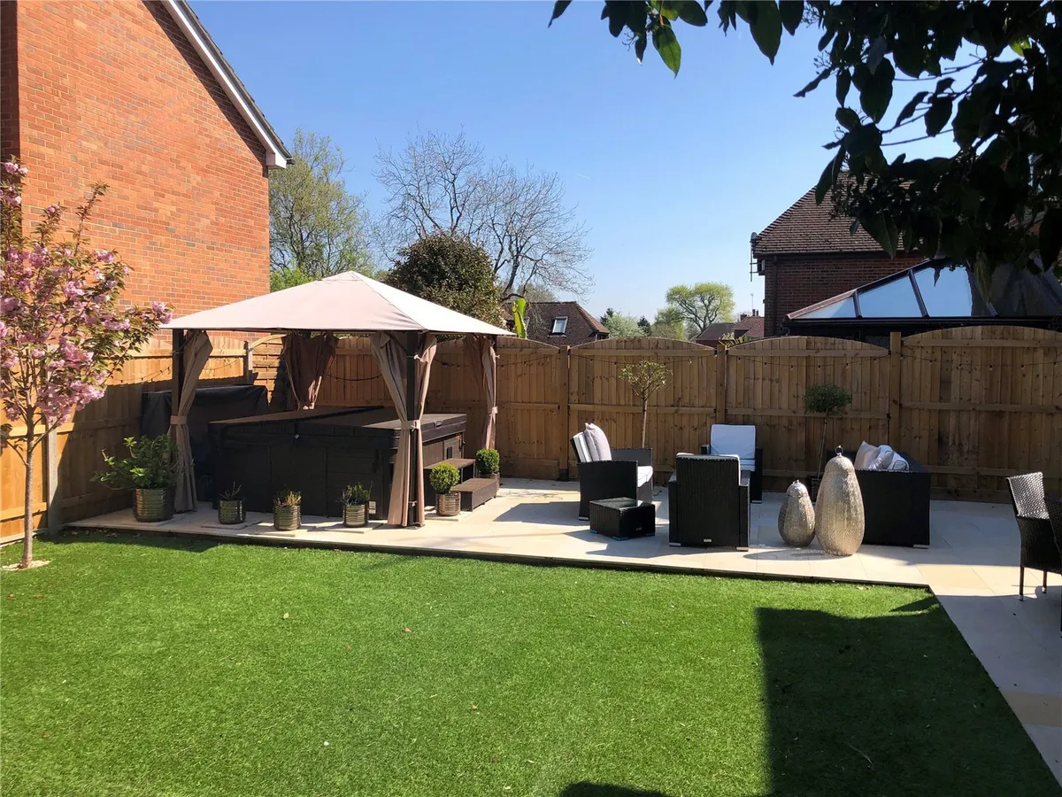 Reading Road, Chineham, Basingstoke, RG24