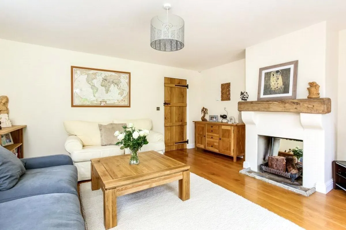 Woodside Cottage, Stockbridge Road, North Waltham, RG25