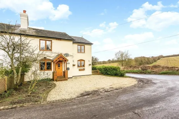 Breach Farm Cottages, Dummer, RG25