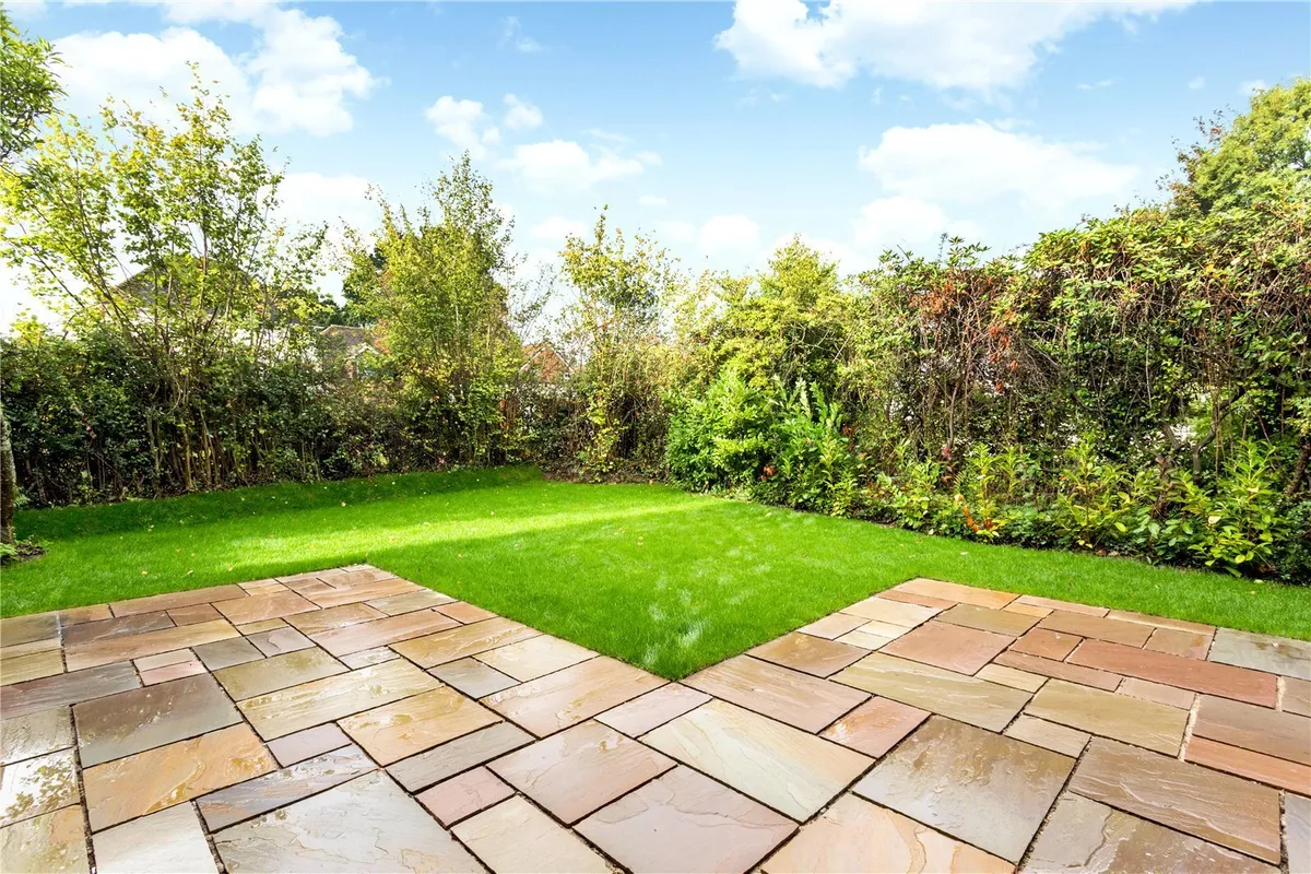 The Common, West Heath, Baughurst, RG26